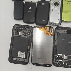 Lot of 20pcs Assorted Cell Phones For Parts, Scrap or Gold Recovery