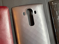 LG G4 H811 Metallic Gray (Unlocked) Smartphone – Cracked Screen – Won’t Turn On