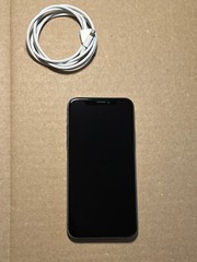 Apple iPhone X 64GB – Space gray (Unlocked) A1865 (CDMA + GSM) Read