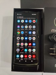 Motorola Moto Razr (2019) 128GB ( Factory Unlocked) – Noir Black ESIM