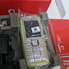 Nokia 6070 – Green brand new