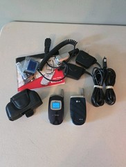 Lot Of 2 LG Verizon Flip Mobil Cell Phone VX3300 Blue Stripes & VX3400 – Working
