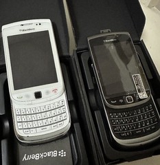 BlackBerry Torch 9810 3G WIFI GPS 8GB 5MP Unlocked Slider QWERTY Smartphone