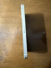 Apple iPhone 5s Gold A1533 Disabled Powers On For Parts or Repair
