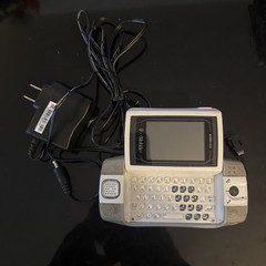 T-Mobile Sharp Sidekick iD PV150 Slider Cell Phone White Not Tested for parts