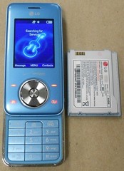 Lot of 4 Rare LG Collectible Vintage Phones Nice *Read Description* 0323-06M