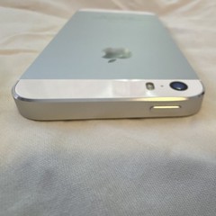Apple iPhone 5s A1533 16GB Silver White 4.0in 8MP Used Smartphone