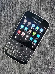 BlackBerry Classic Q20 (SQC100-2) Smart phone 16GB Unlocked GSM 4G LTE Keyboard