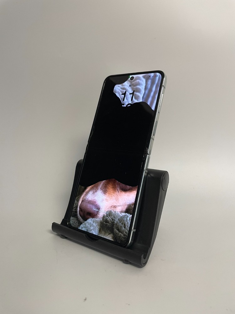 CLEAN IMEI FOR PARTS – Samsung Galaxy Z Flip5 Mint 256GB (Unlocked) – ISSUE READ