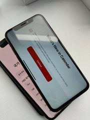 Apple iPhone XS 64/256GB Unlocked Resealed With Accessories Random Color