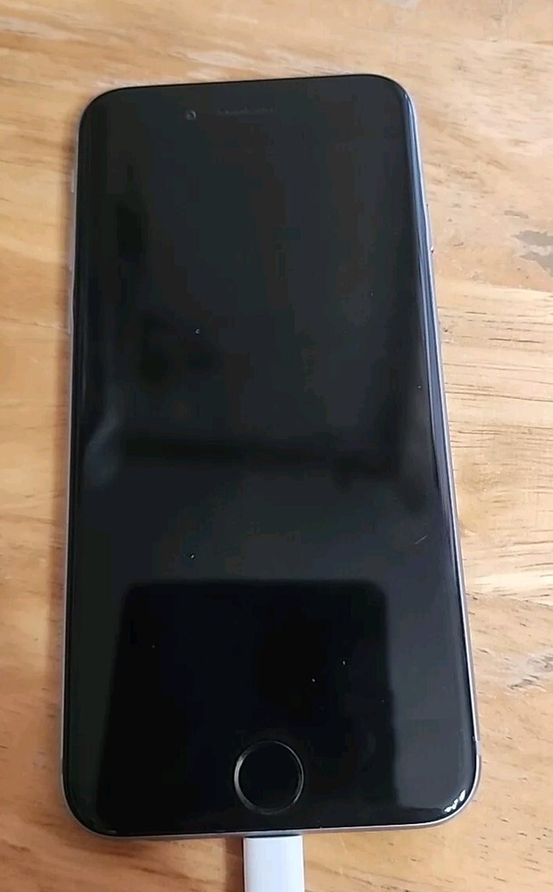 Apple iPhone – 16 GB – Black (Verizon) (Single SIM)