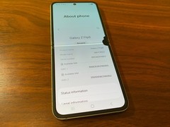 Samsung Galaxy Z Flip6 SM-F741U1 – 256GB – Green (Unlocked) READ DESCRIPTION