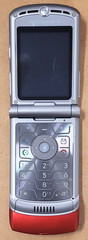 Motorola RAZR / Razor V3 – Red and Silver ( AT&T ) Flip Phone – Very Rare Color