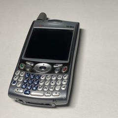 Vintage Palm Treo 650 Smartphone – Silver/Gray – Untested / For Parts or Repair