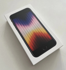 New in Sealed Apple iPhone SE 3rd Gen (2022) 5G 64-256GB Unlocked 2 YRS WARRANTY
