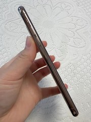 Apple iPhone XS 64GB 256GB – Unlocked – All Colours – EXCELLENT CONDITION