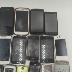 Lot of 20pcs Assorted Cell Phones For Parts, Scrap or Gold Recovery