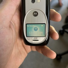 Motorola i930 – Silver and Black Flip Phone (nextel)