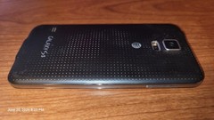 Samsung Galaxy S5 (SM-G900A) Black + 32GB SD Card + Otter Box + 2 Belt Clips