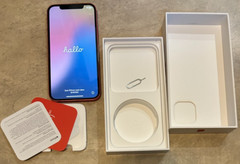 Apple iPhone 12 128GB Red in Original Box Nice Shape Network Unlocked