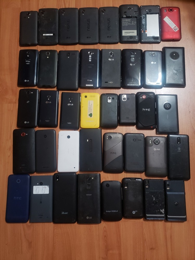 Lot of 40 Hybrid model LG /HTC /BLU and other for parts