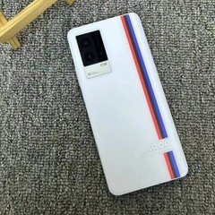 vivo iQOO 8 5G 6.56“ 50MP 256GB Android 11 Snapdragon 888 5G 4350mAh unlocked