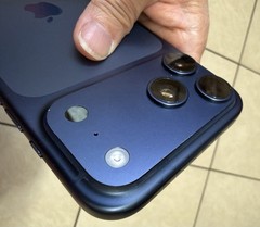 iphone 17 pro max 256gb – Deep Blue – Please DESCRIPTION