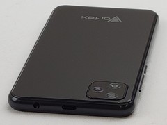 VORTEX HD60L – 32GB – Black (CARRIER UNKNOWN) Single SIM Smartphone – H6986