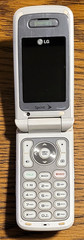 LG Fusic LX550 – Blue and White ( Sprint ) Very Rare Flip Phone – READ / Bundled