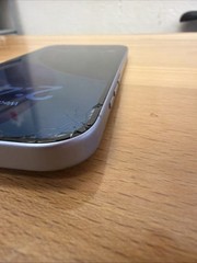 iphone 17 256gb tmobile | Crack Front AM Screen | Crack Back