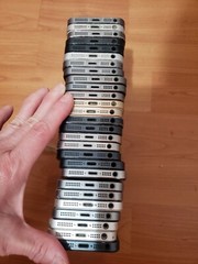 Lot of 27 Apple iPhone 5S and 5 16GB or 32GB or 64GB For parts