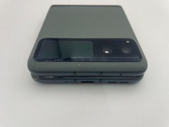 Defective Motorola Moto Razr 5G (2023) XT2323-2 Unlocked – 128GB – READ