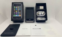 iPhone 3GS 8GB Black Mint Condition iOS 3.1.3 A1303 (GSM) RARE