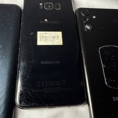 LOT of (5)…. (LG,Samsung, MOTO , TCL . ONLY FOR PARTS AS NO RETURN