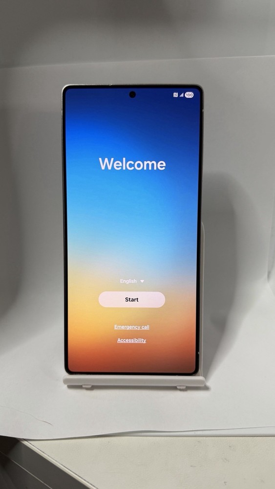 Unlocked Samsung Galaxy S25 Ultra 256GB Titanium Silverblue