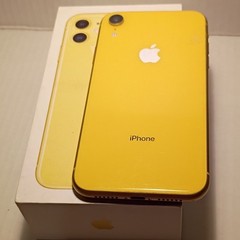 Apple iPhone XR 64GB Yellow 12MP Smartphone FOR PARTS/NOT WORKING
