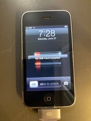 2 OEM Apple iPhone 3GS 16GB+ 32GB Black White w/box works Collectible