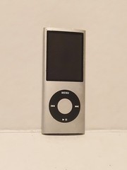 Apple iPhone 5s Silver A1453 & Ipod Nano 4th Gen for Parts-No Charge