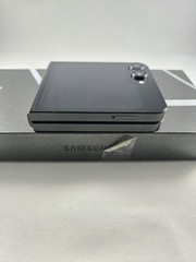 Samsung Galaxy Z Flip7 FE SM-F761U – 256GB – Black (Unlocked) –
