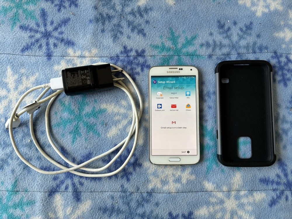 Samsung Galaxy S5 SM-G900A 16GB AT&T GSM Unlocked -White Smartphone very good