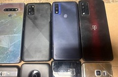 Lot Of 22 Smartphones Unknown Carriers Various Brands Samsung Apple IPhone AS IS
