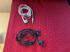 IPhone Model A1332 (Disabled) – Ipod Nano -(2) Moto RAZR Phones -Parts Only