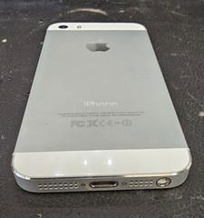 Apple iPhone 5s (AT&T) * For Parts Only