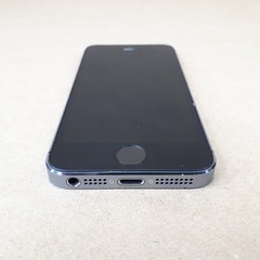 Apple iPhone 5s 16 GB A1533 ME296 C/A Space Gray 88% BH Unlocked Good E7274