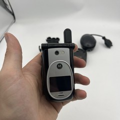 Motorola i930 – Silver and Black Flip Phone (nextel)