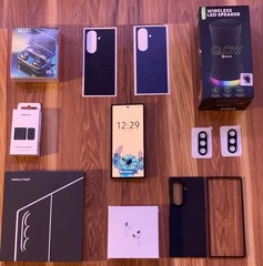 Samsung Galaxy Z Fold7 1TB Black SM-F966U1 (Unlocked) Great Condit + EXTRAS!