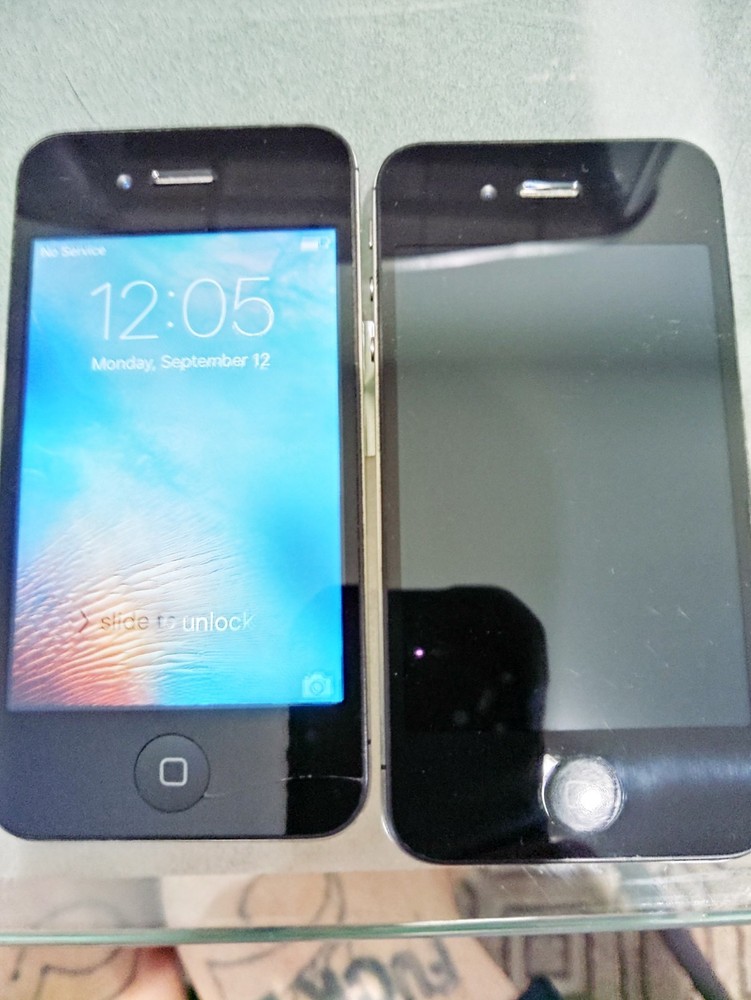 (Set of 2) Apple iPhone 4 A1387, Black * Read discription *