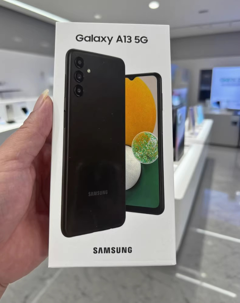 New Samsung Galaxy A13 5G 64GB Att Verizon T-mobile Factory Unlocked – Black