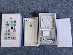 Apple iPhone 5s 16/32/64GB Gray/Silver/Gold Factory UNLOCKED any carrier 90%N ew