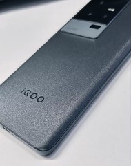 vivo iQOO 11S 5G 6.78″ 50MP 256/512GB 1TB Android 13 Snapdragon 8 Gen 2